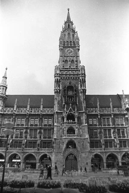 Munich Neues Rathaus clock